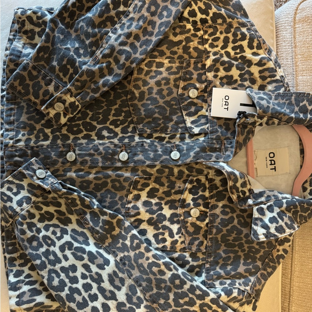 Leopard Print denim Jacket - Picture 6 of 11